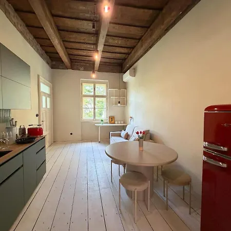 Designer Gem In Vinohrady - 1 Min To Metro - 4 Px *