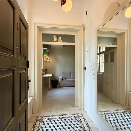Designer Gem In Vinohrady - 1 Min To Metro - 4 Px Apartmán *