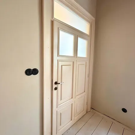 Designer Gem In Vinohrady - 1 Min To Metro - 4 Px * Praha